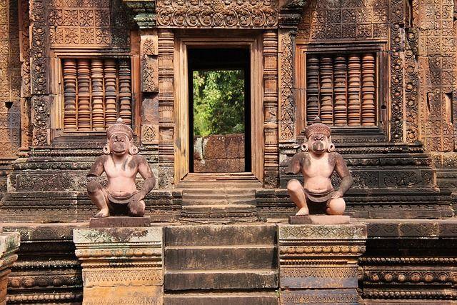 Banteay Srei Temple